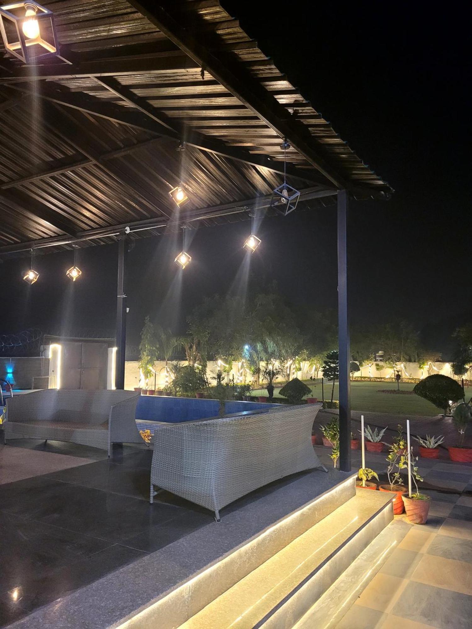 Marks Farm Villa Alwar Exteriör bild