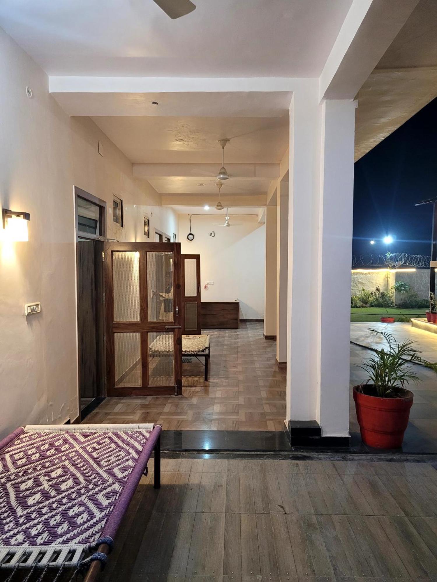 Marks Farm Villa Alwar Exteriör bild